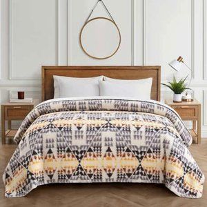 Pendleton Sherpa Fleece Blanket